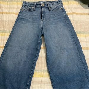 Universal Thread size 2 wide leg mid rise denim